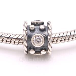 Authentic PANDORA Retired Abstract Oxidized Charm